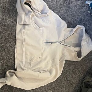 Lululemon Crop Scuba in bone white